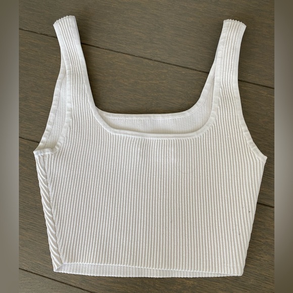 Babaton- White Cropped Ribbed Tank (XS) - Picture 2 of 3